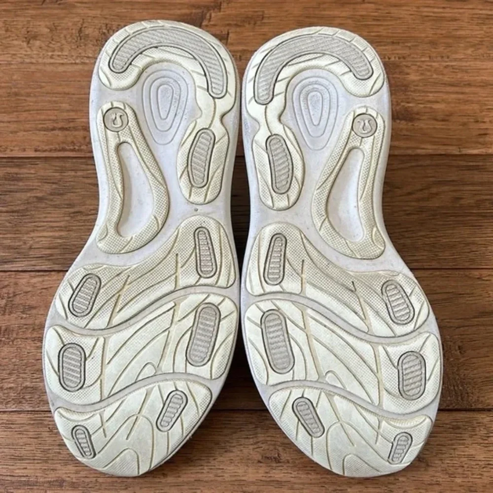 Lululemon Chargefeel Mid Workout Shoes Sneakers Elixir Alpine White Size 8.5